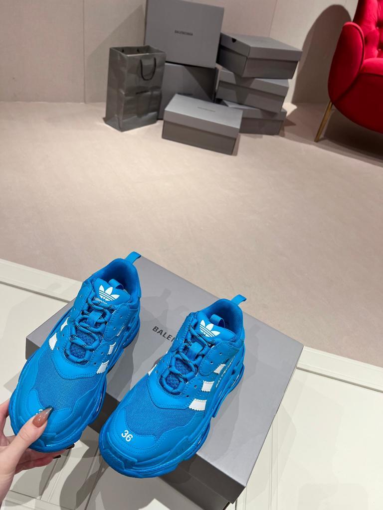 Balenciaga x adidas Triple S Blue White - vstockx