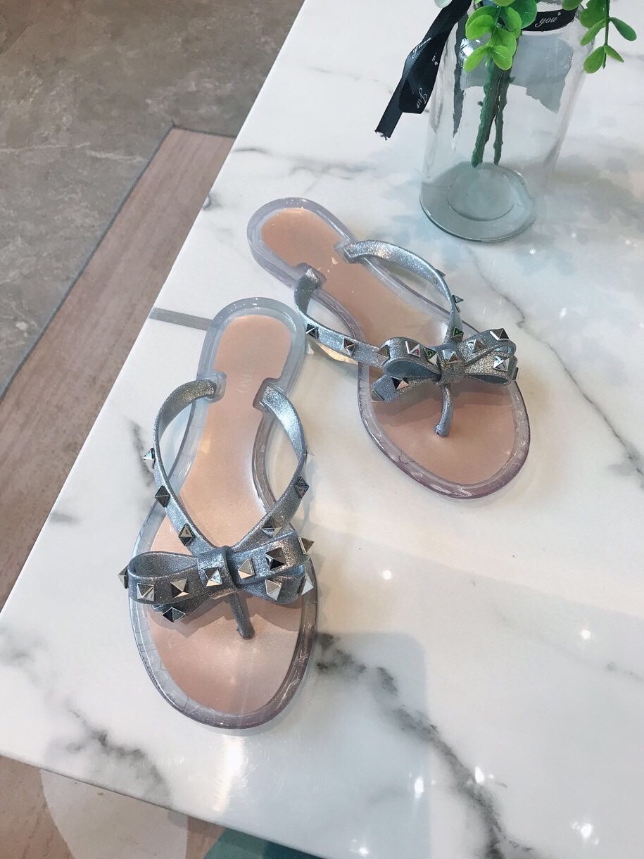 VALENTINO GARAVANI Rockstud WOMEN 35 - vstockx