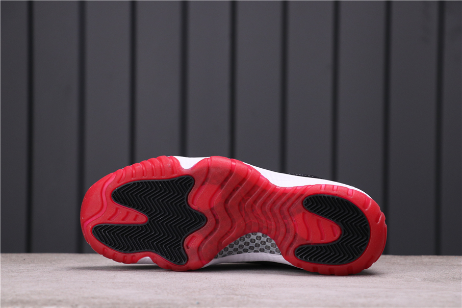 Jordan 11 Retro Low Bred - vstockx