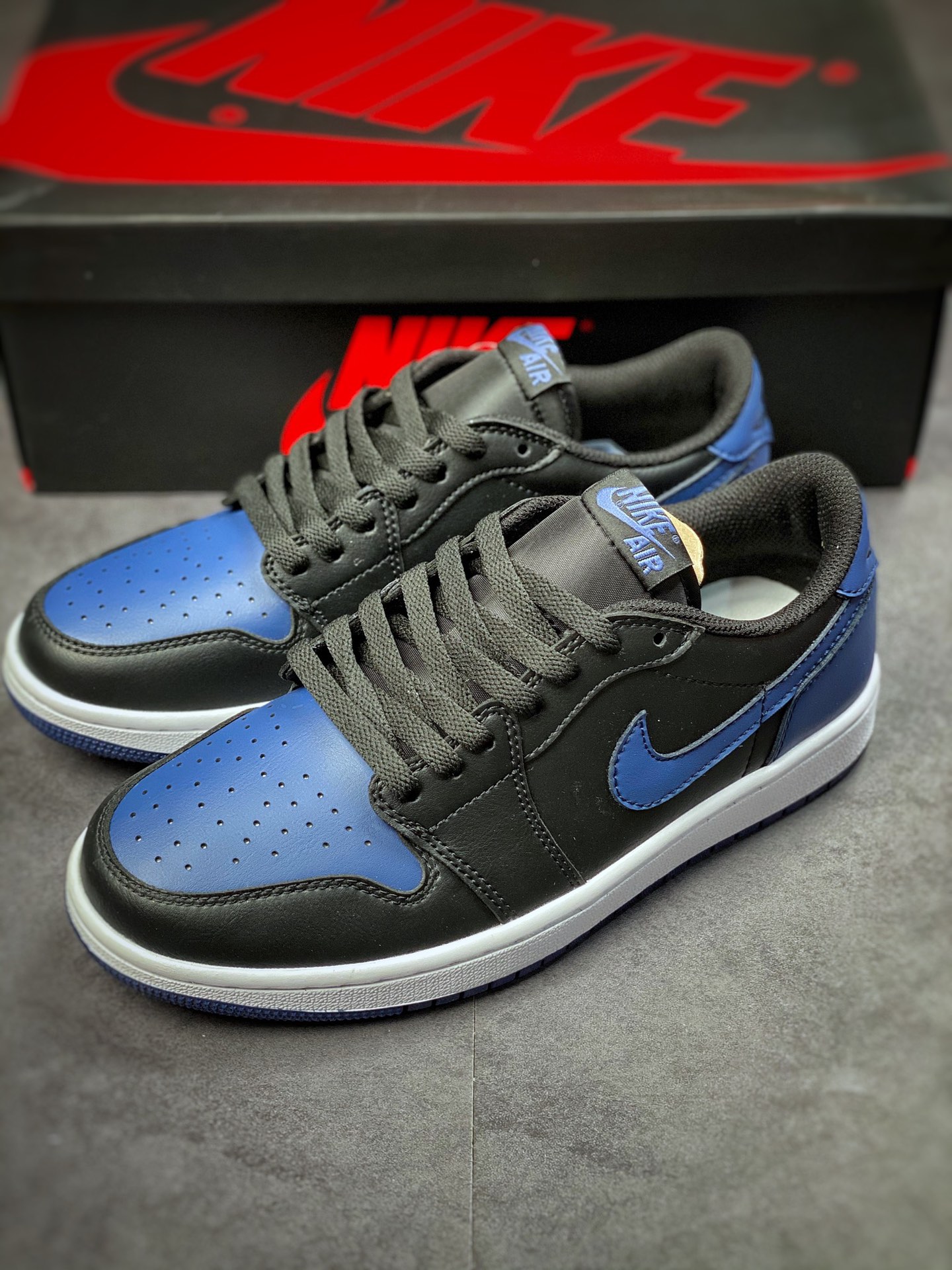 Jordan 1 Retro Low OG Mystic Navy - vstockx