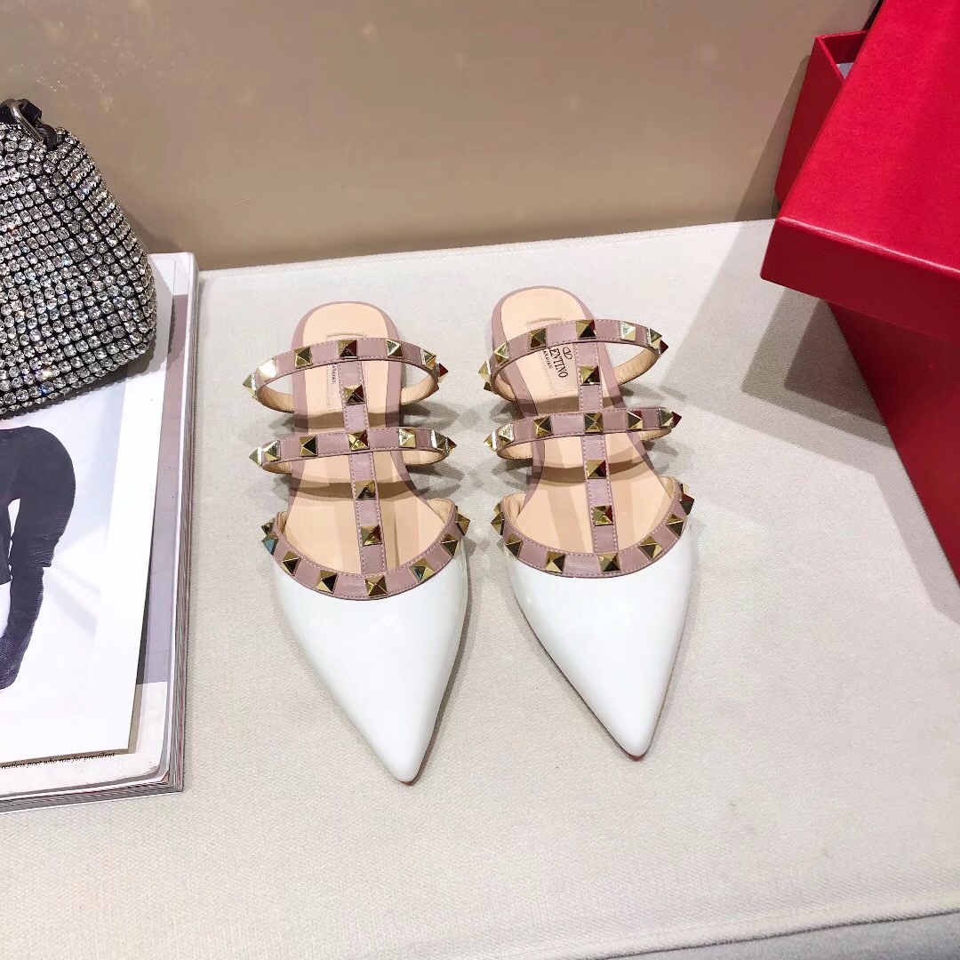 VALENTINO GARAVANI Roman Stud WOMEN 20 - vstockx