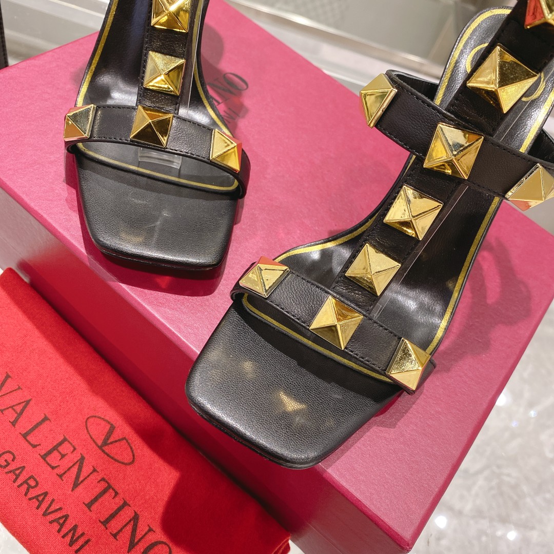 VALENTINO GARAVANI ROMAN STUD WOMEN 10 - vstockx