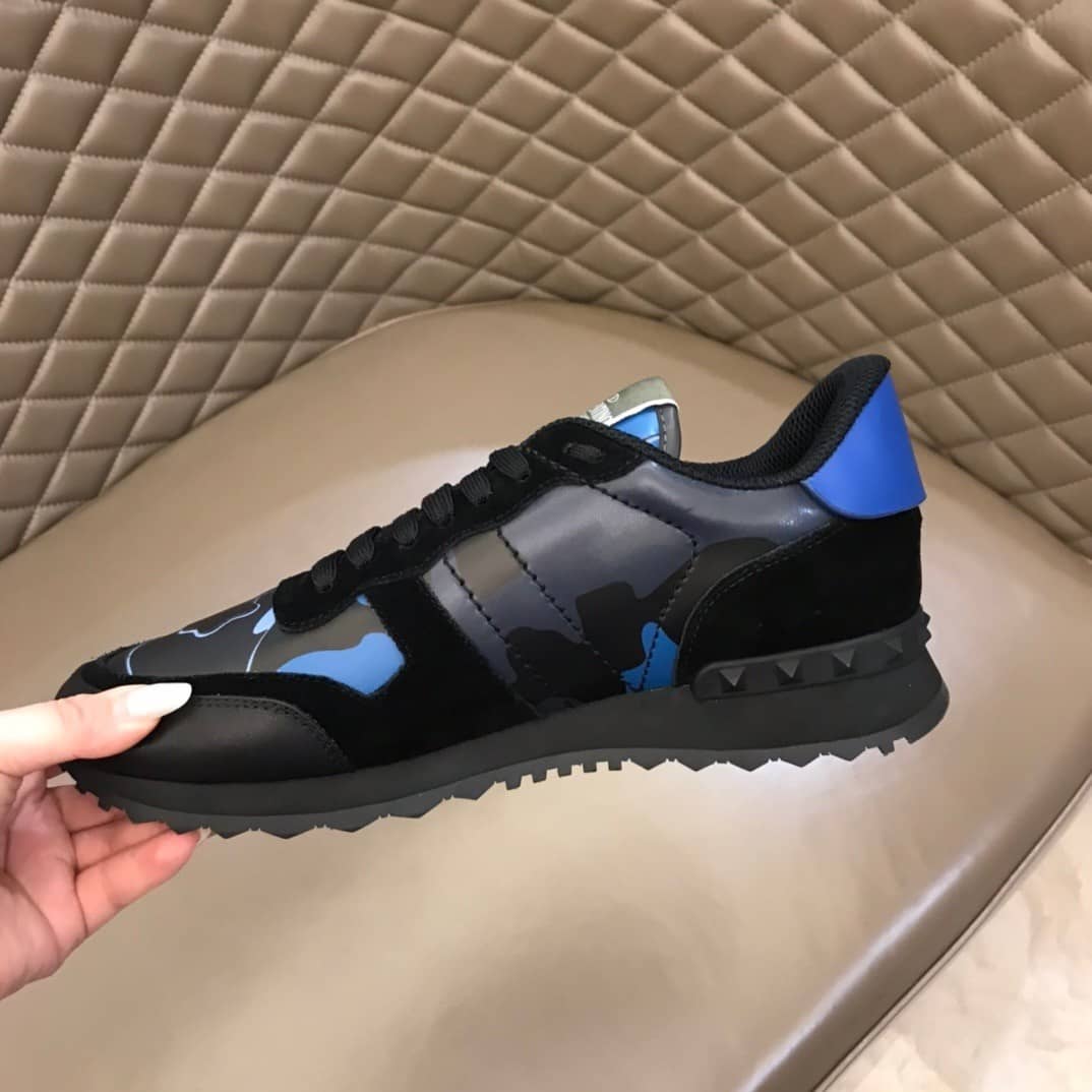 Valentino Garavani Camouflage Rockrunner Sneaker in fabric and nappa leather BLUE - vstockx