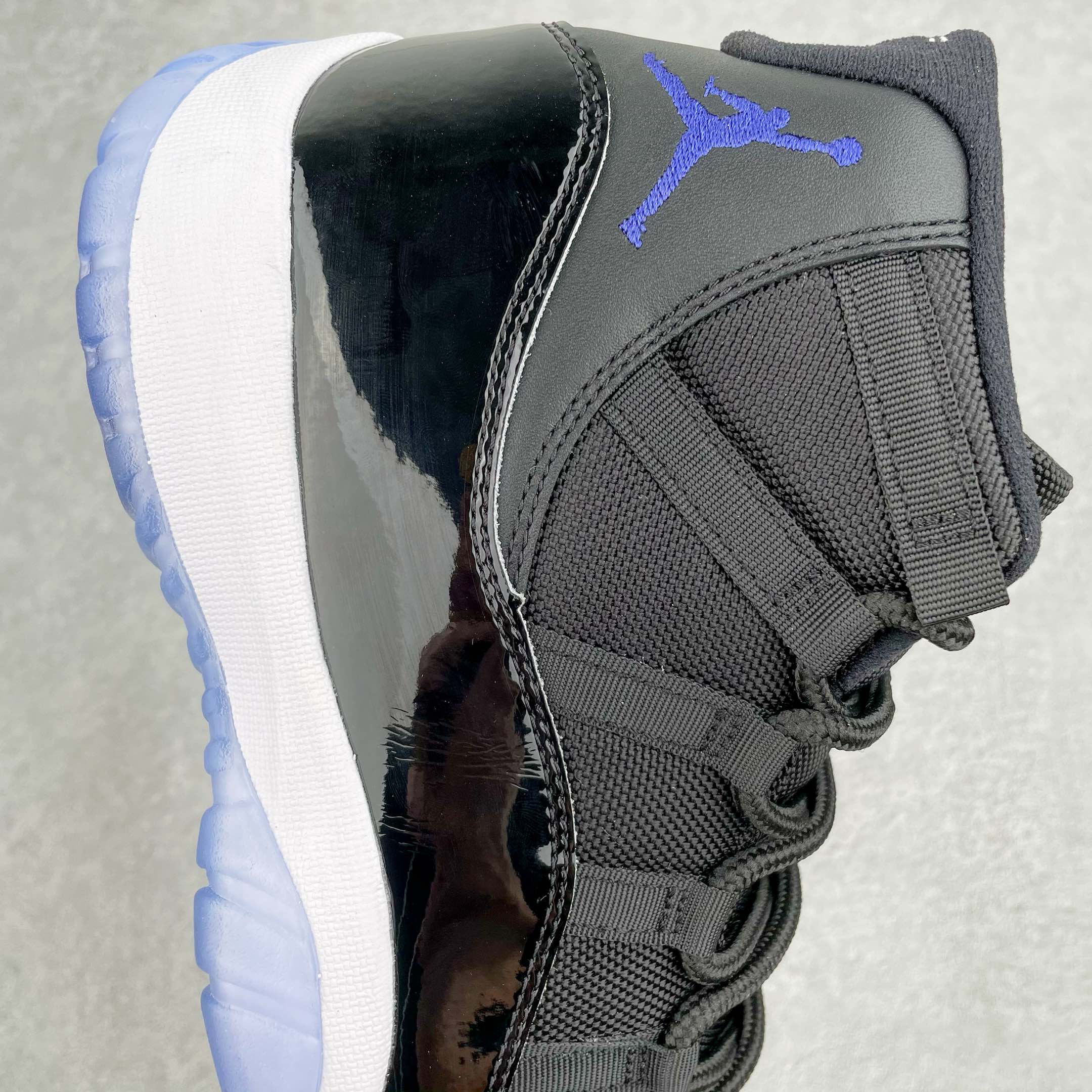 Jordan 11 Retro Space Jam (2016) - vstockx