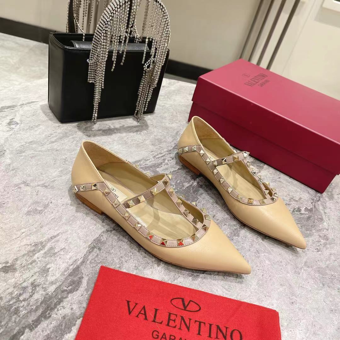 VALENTINO GARAVANI Roman Stud WOMEN 15 - vstockx