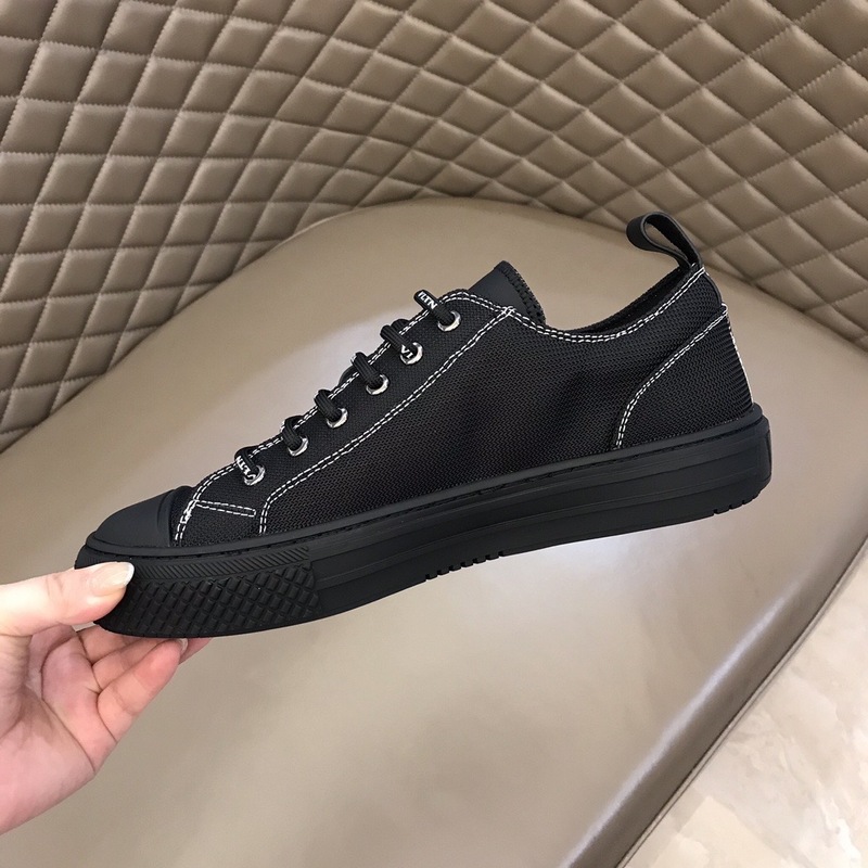 Valentino Garavani Giggies VLTN TIMES low-top sneakers 17 - vstockx