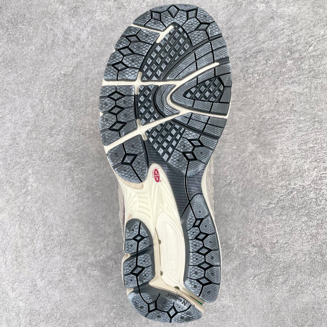 New Balance 2002R Protection Pack Rain Cloud - vstockx