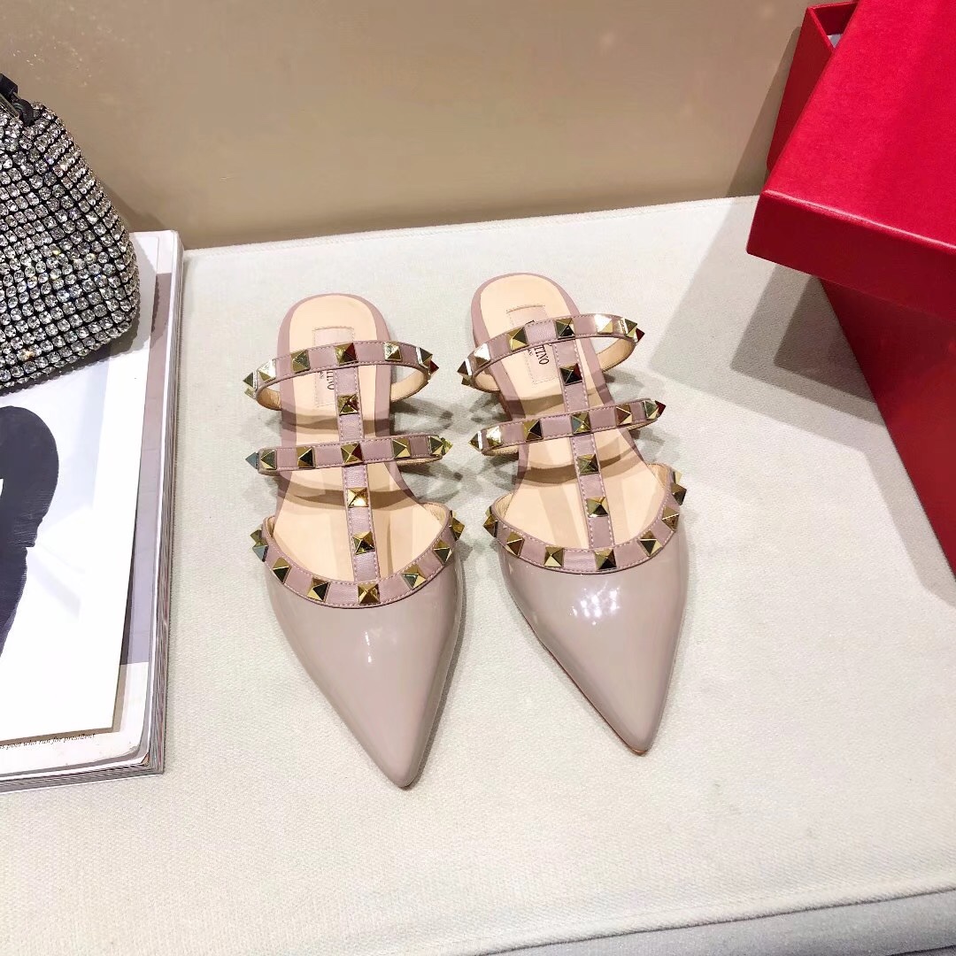 VALENTINO GARAVANI Roman Stud WOMEN 20 - vstockx