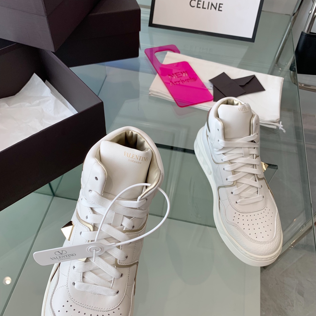 VALENTINO GARAVANI ONE STUD SNEAKER 6 - vstockx