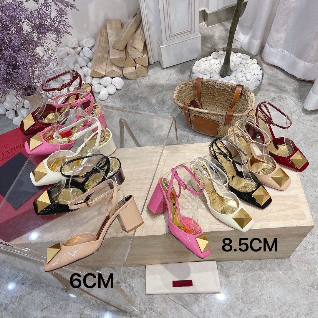 VALENTINO GARAVANI Roman Stud WOMEN 17 - vstockx