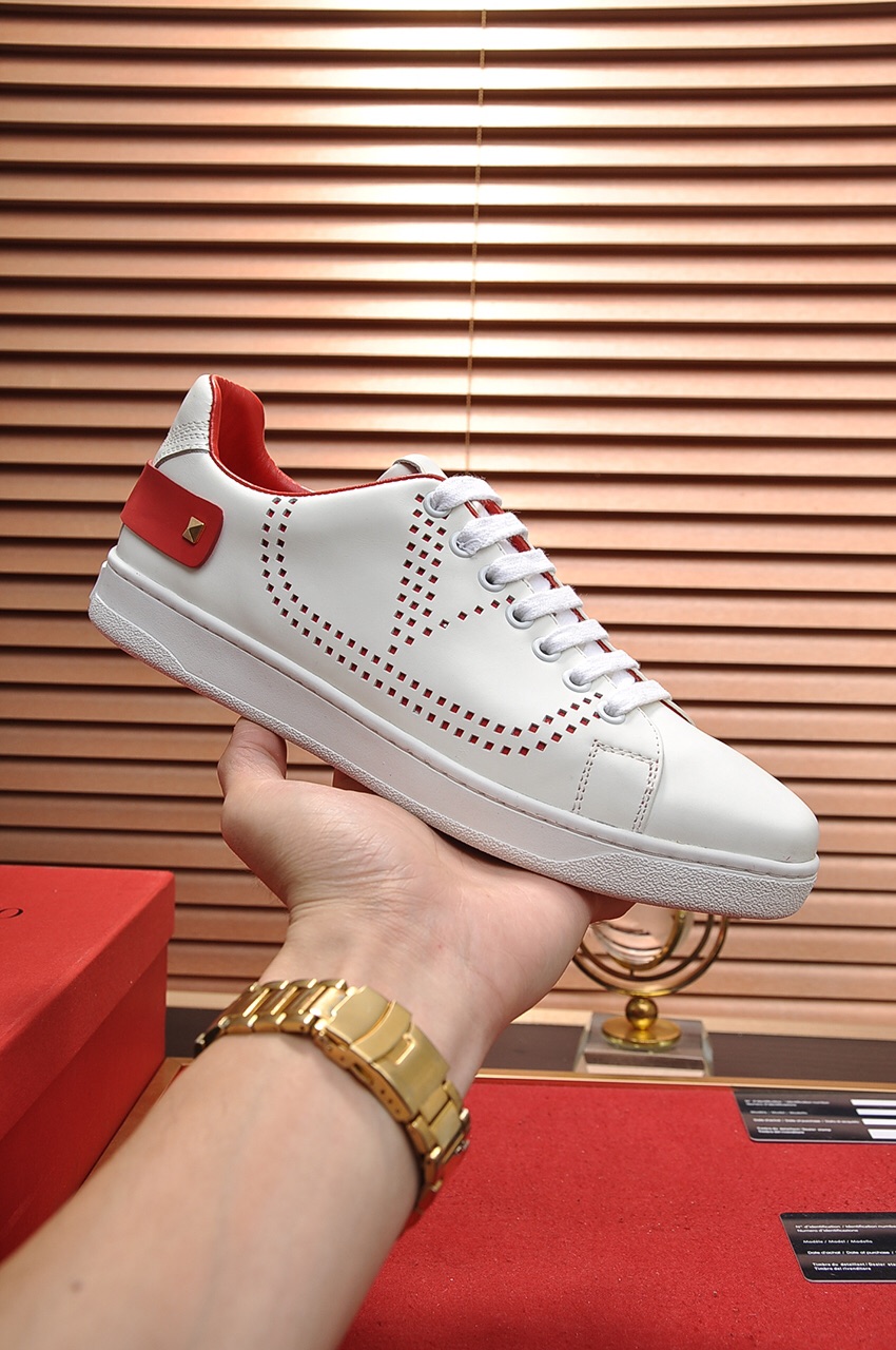 Valentino Garavani Backnet VLOGO low-top sneakers 3 - vstockx