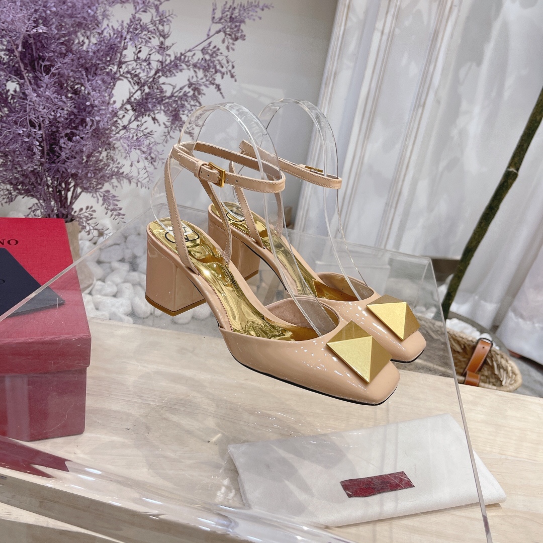 VALENTINO GARAVANI Roman Stud WOMEN 17 - vstockx