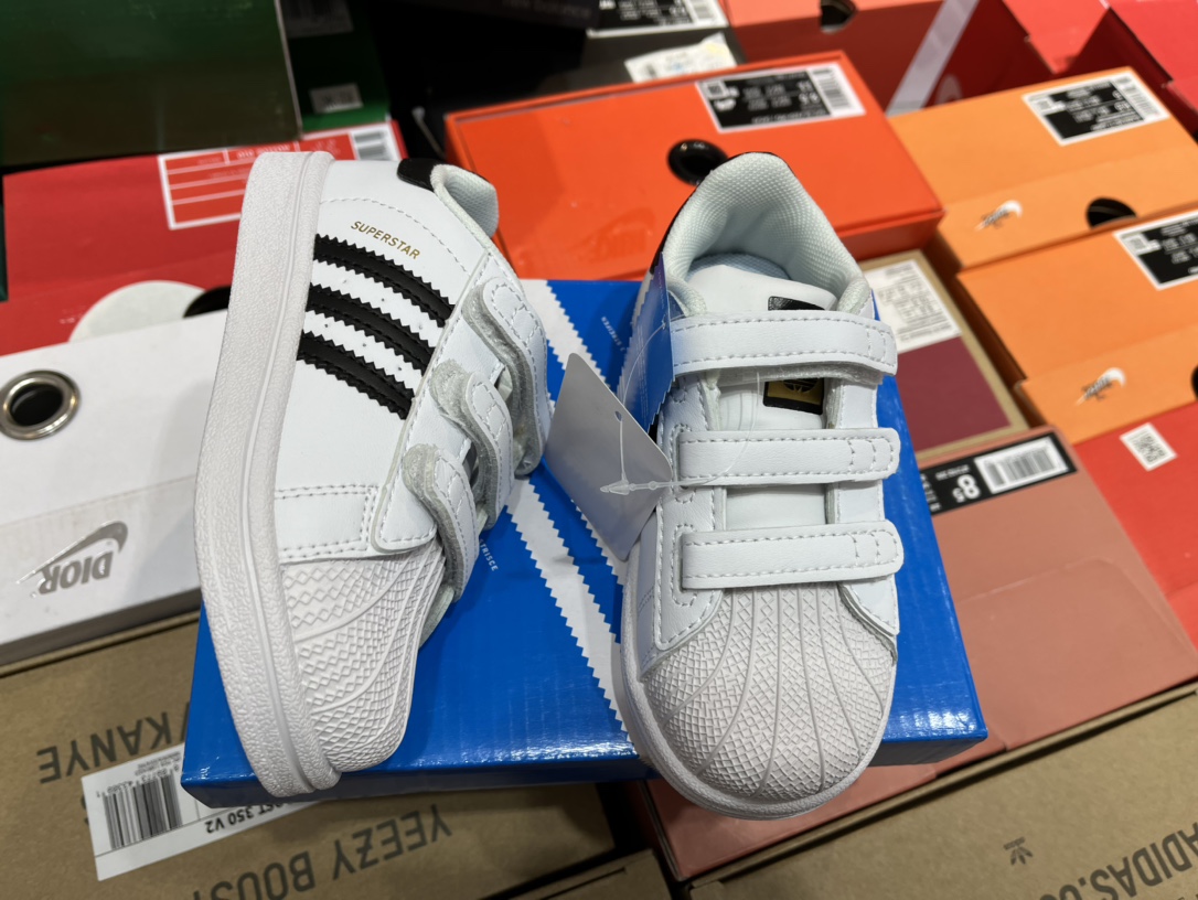 Kids AD Superstar shoes 3 - vstockx