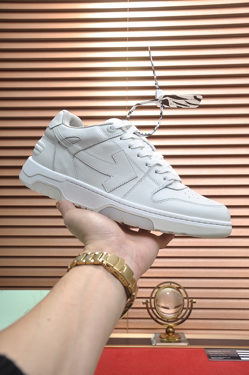 OFF-WHITE Out Of Office OOO Low Tops Triple White - vstockx
