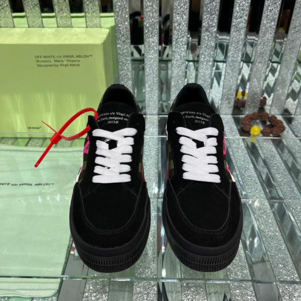 OFF-WHITE Vulc Low Diag Print Black Fuchsia - vstockx