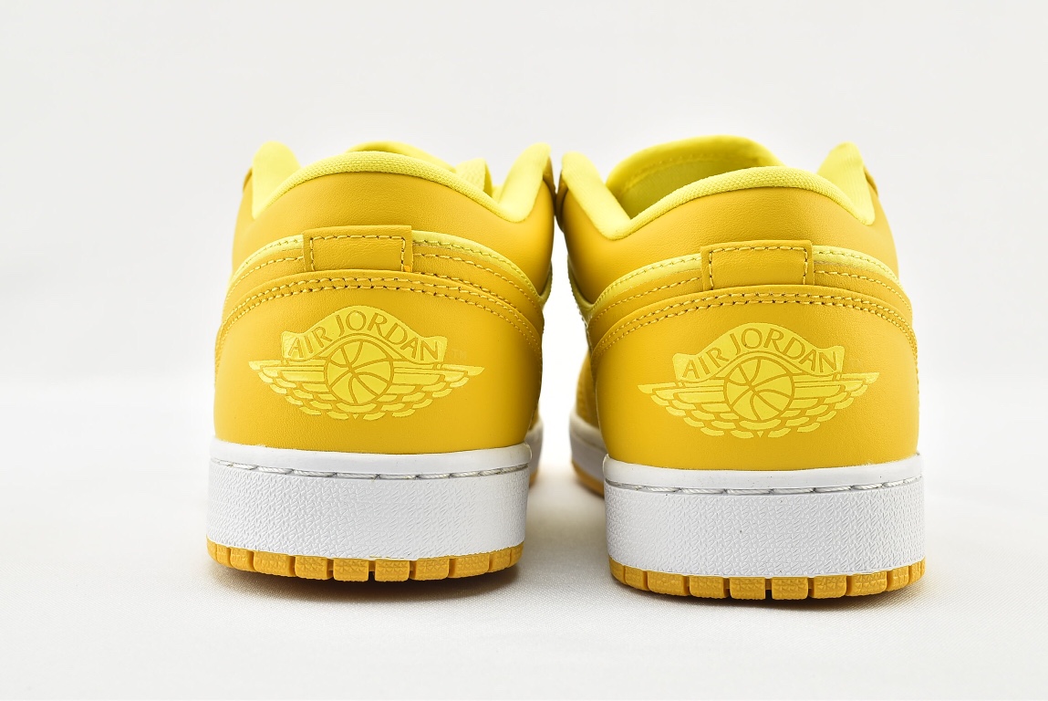 Jordan 1 Low Yellow Strike (W) - vstockx