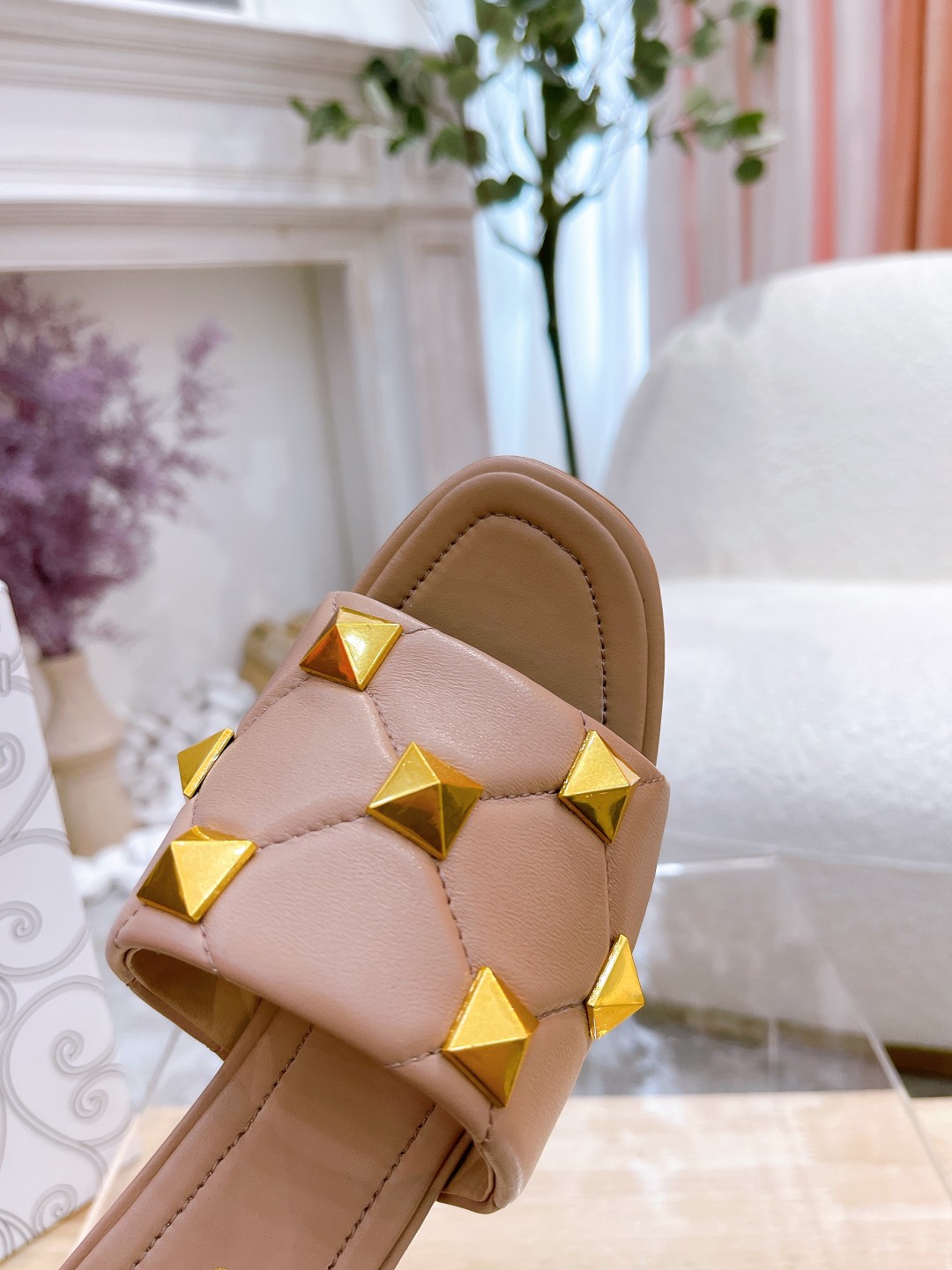 VALENTINO GARAVANI Roman Stud WOMEN 34 - vstockx