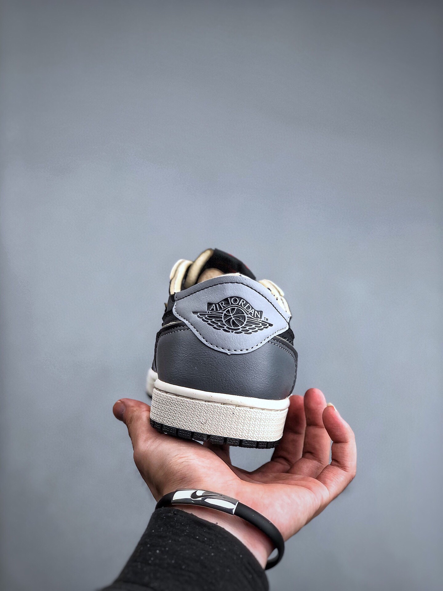 Jordan 1 Low OG EX Black Smoke Grey - vstockx