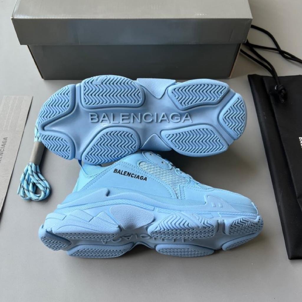Balenciaga Triple S Light Blue (W) - vstockx