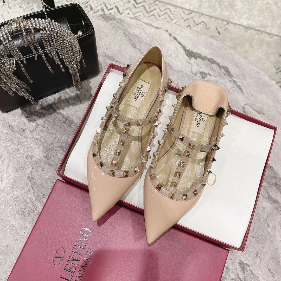VALENTINO GARAVANI Roman Stud WOMEN 15 - vstockx