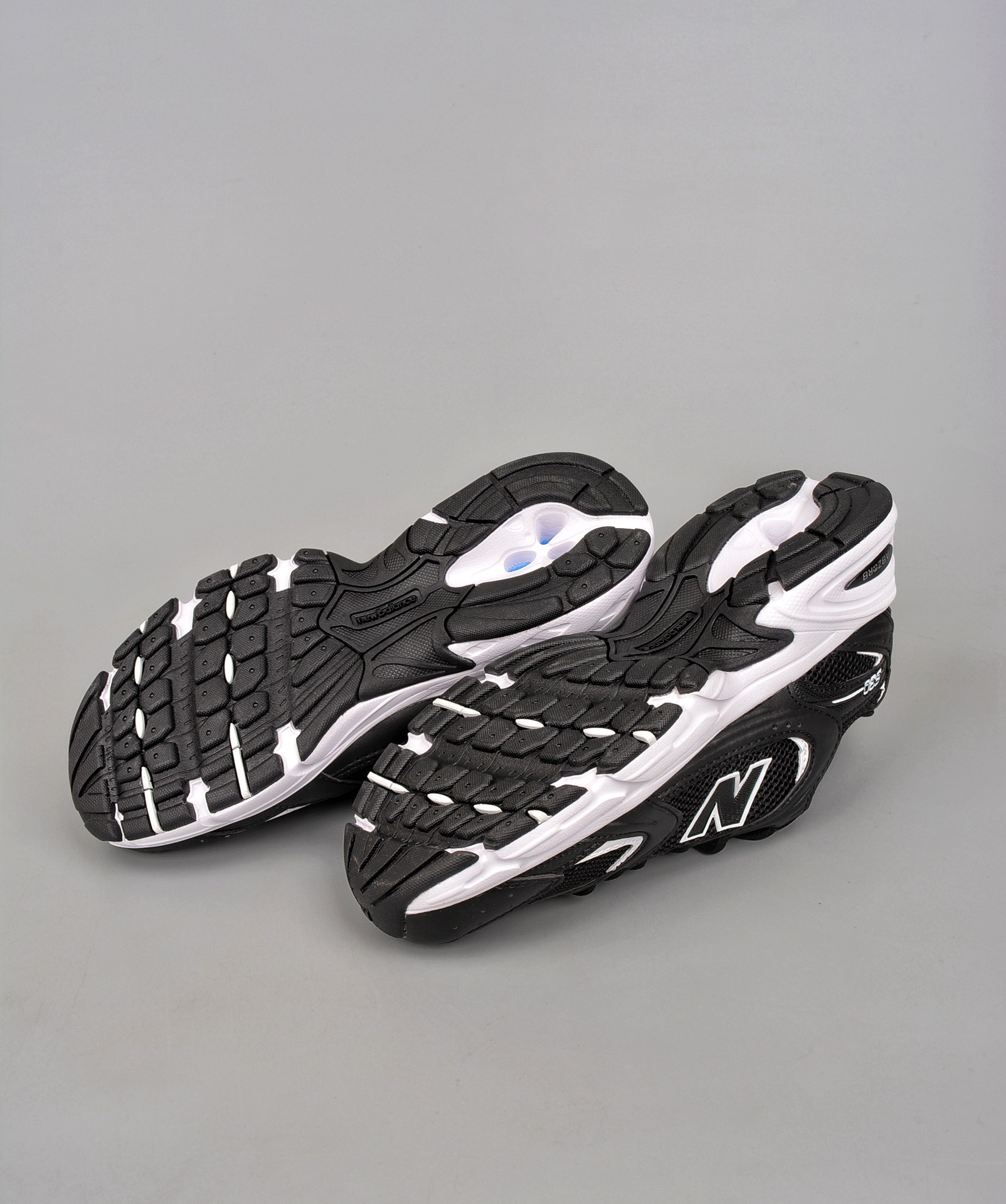 New Balance 530 Sneaker 11 - vstockx