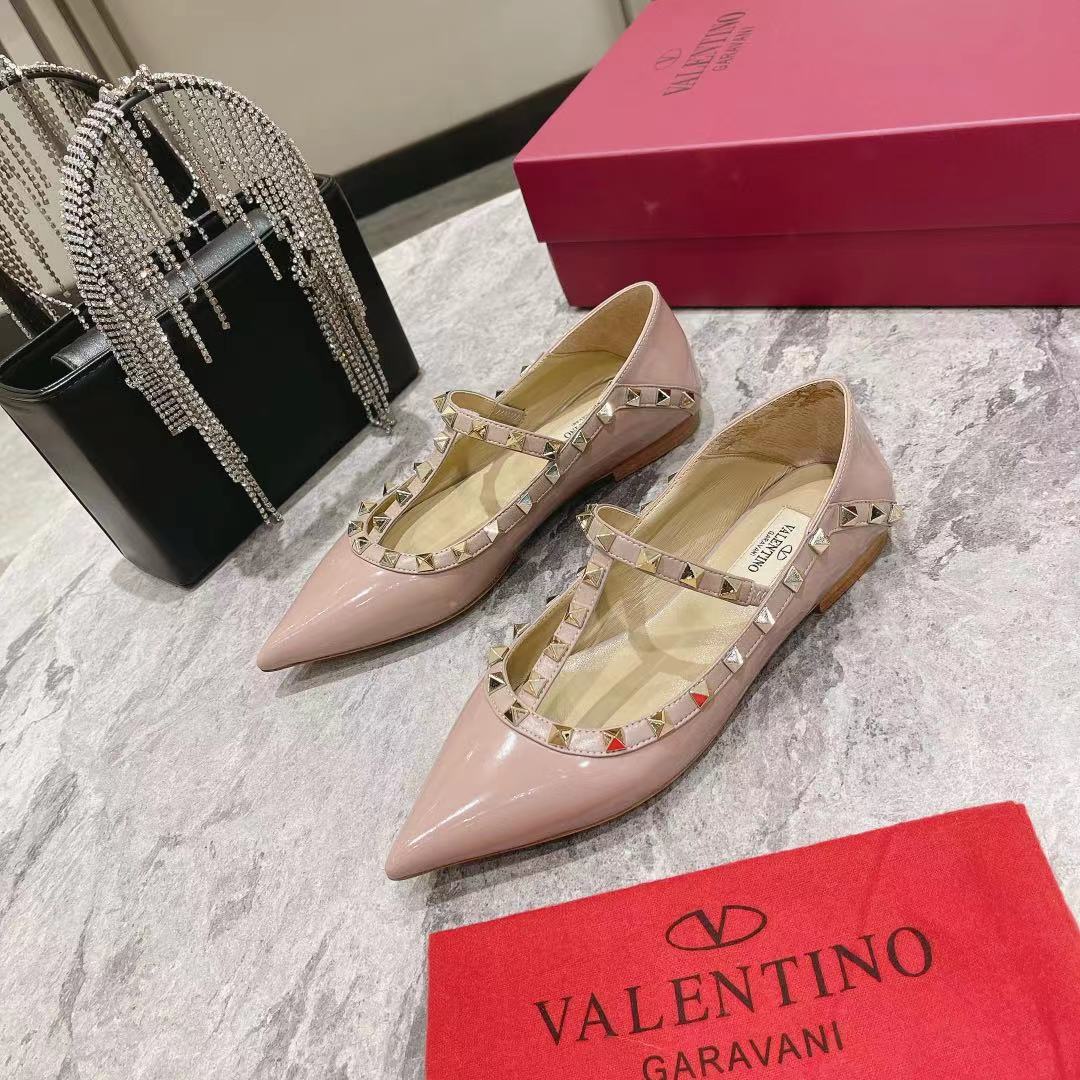VALENTINO GARAVANI Roman Stud WOMEN 15 - vstockx