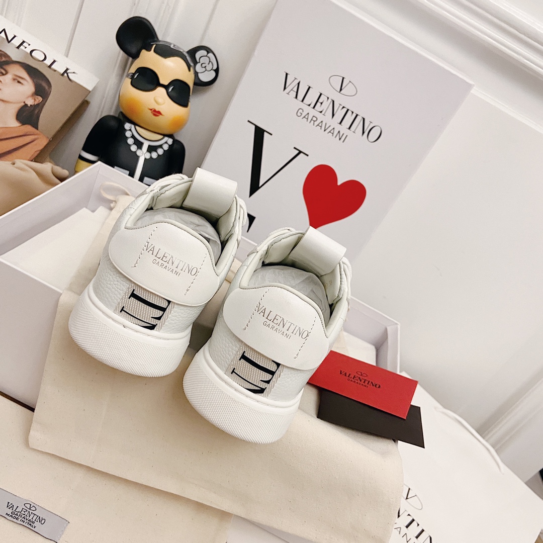 VALENTINO GARAVANI VL7N WOMEN Sneaker 4 - vstockx