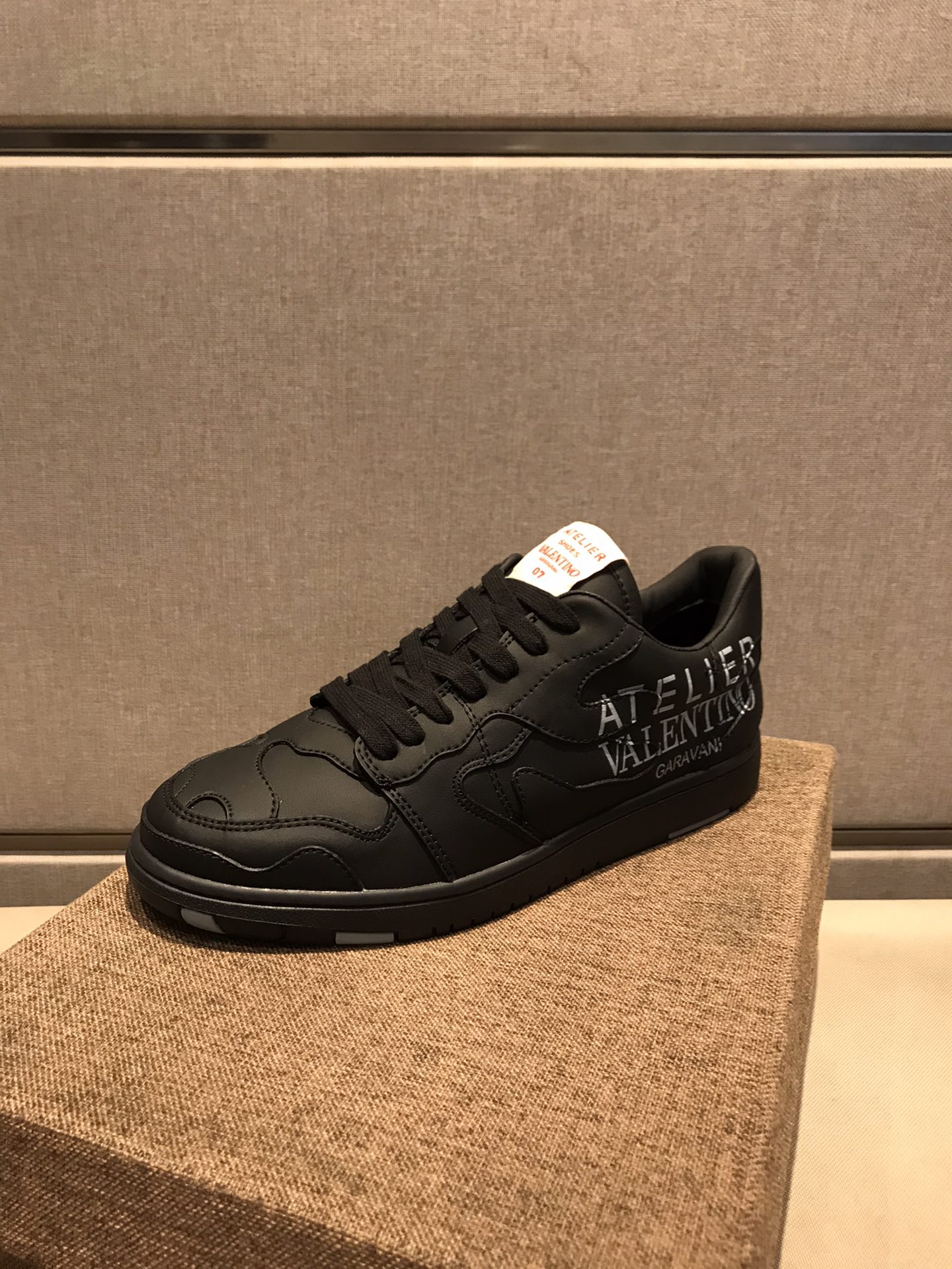 Valentino Garavani Atelier Shoes 07 Camouflage Edition Sneaker in Calfskin 3 - vstockx