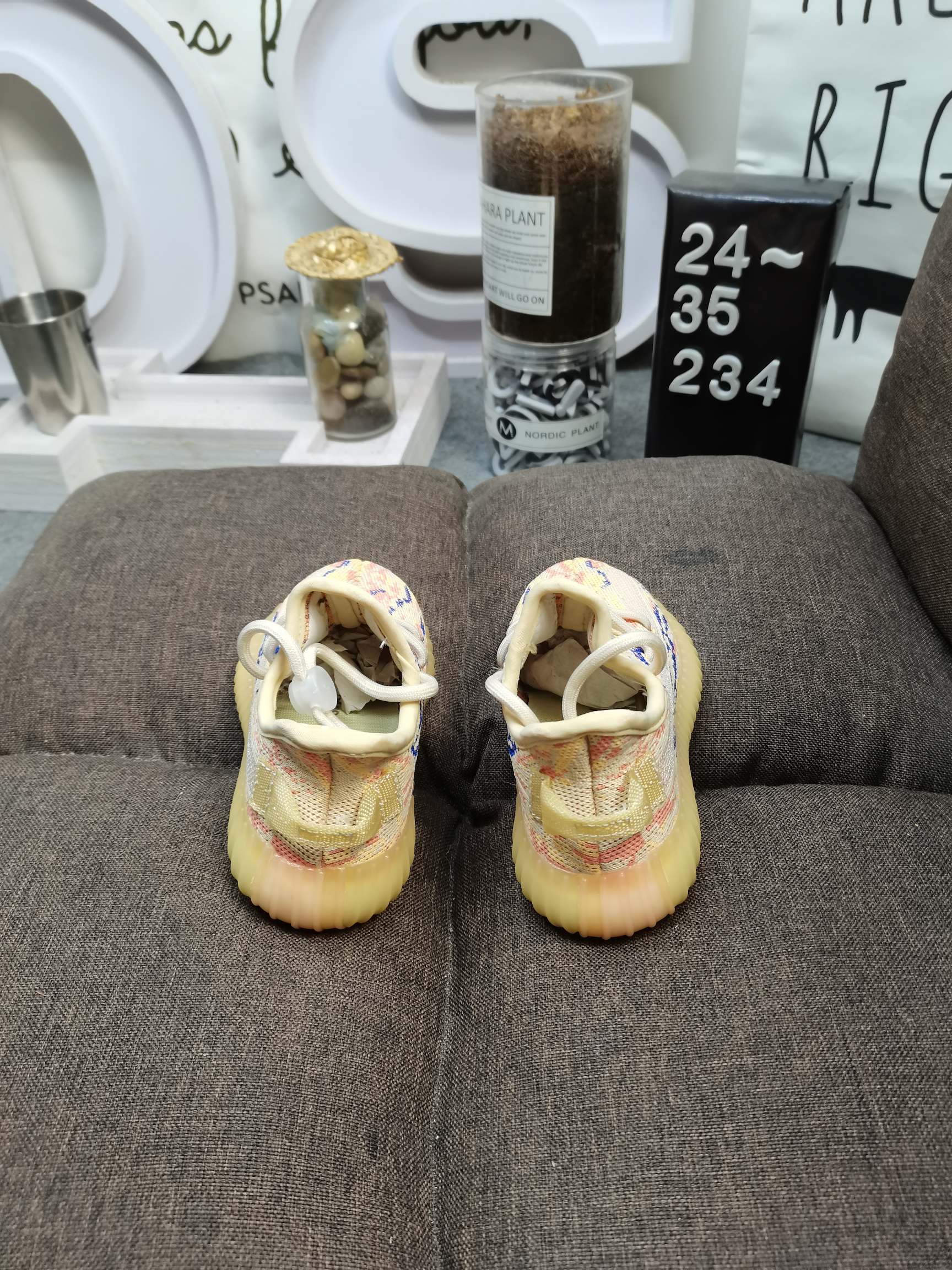 Kids yeezy 350 shoes 1 - vstockx