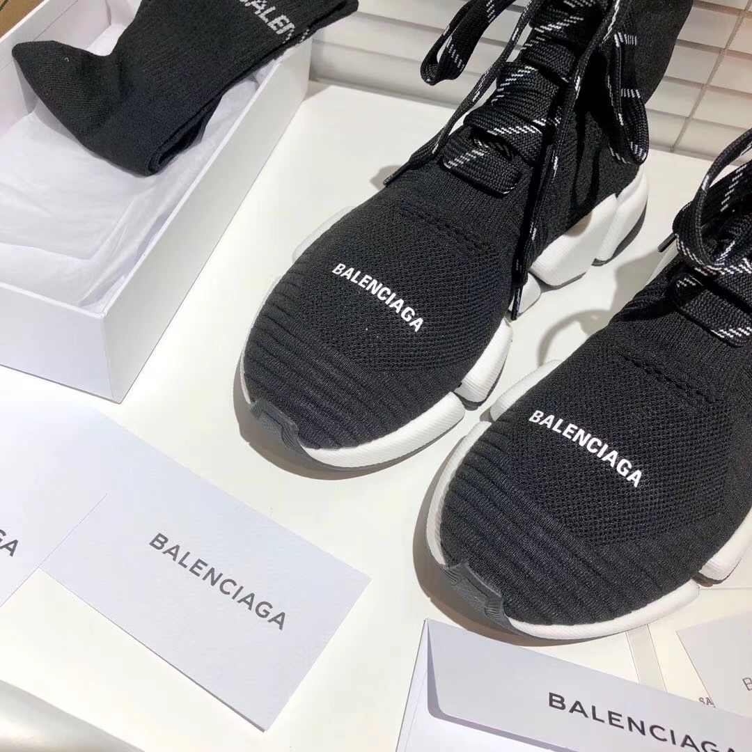 Balenciaga Speed 2.0 Lace Up Black White (W) - vstockx