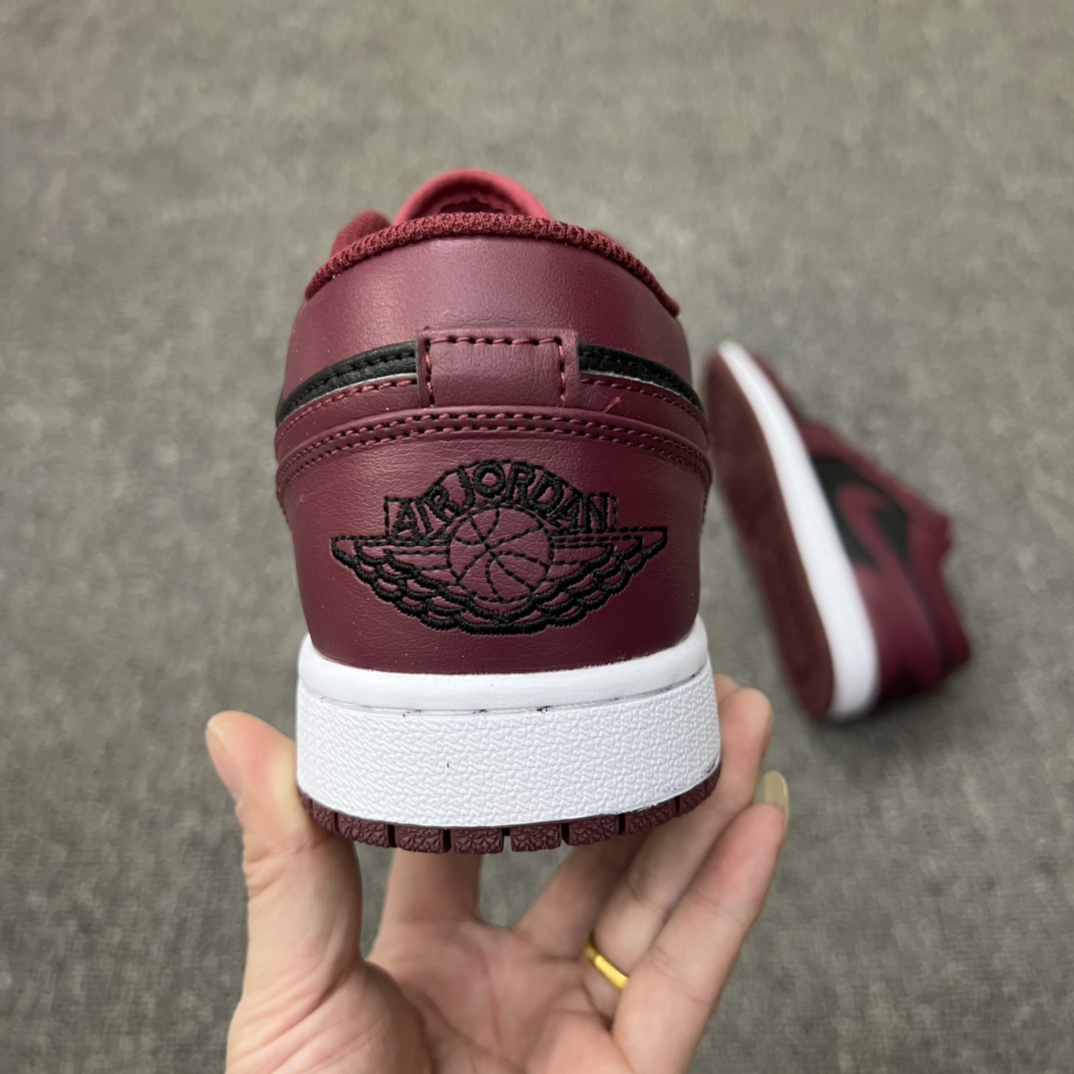Jordan 1 Low Black Dark Beetroot (W) - vstockx