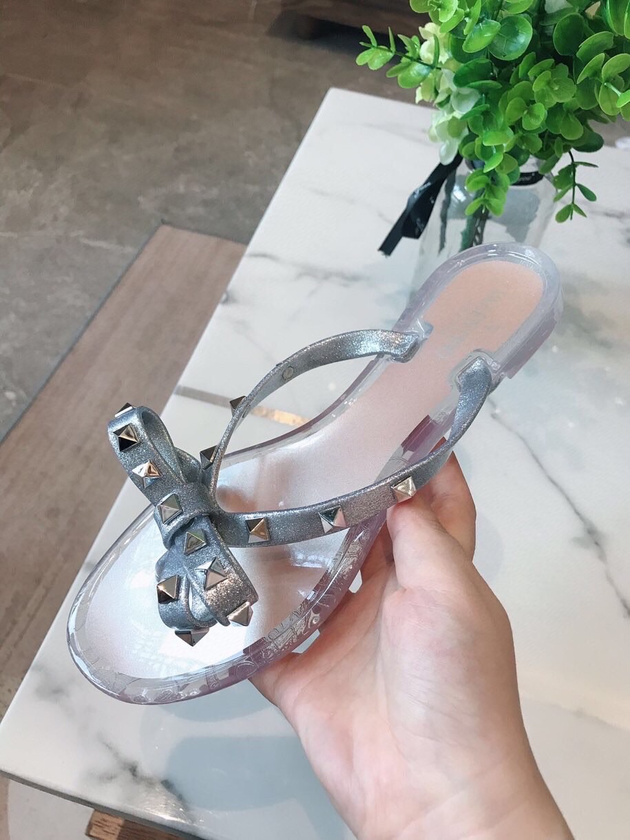 VALENTINO GARAVANI Rockstud WOMEN 35 - vstockx
