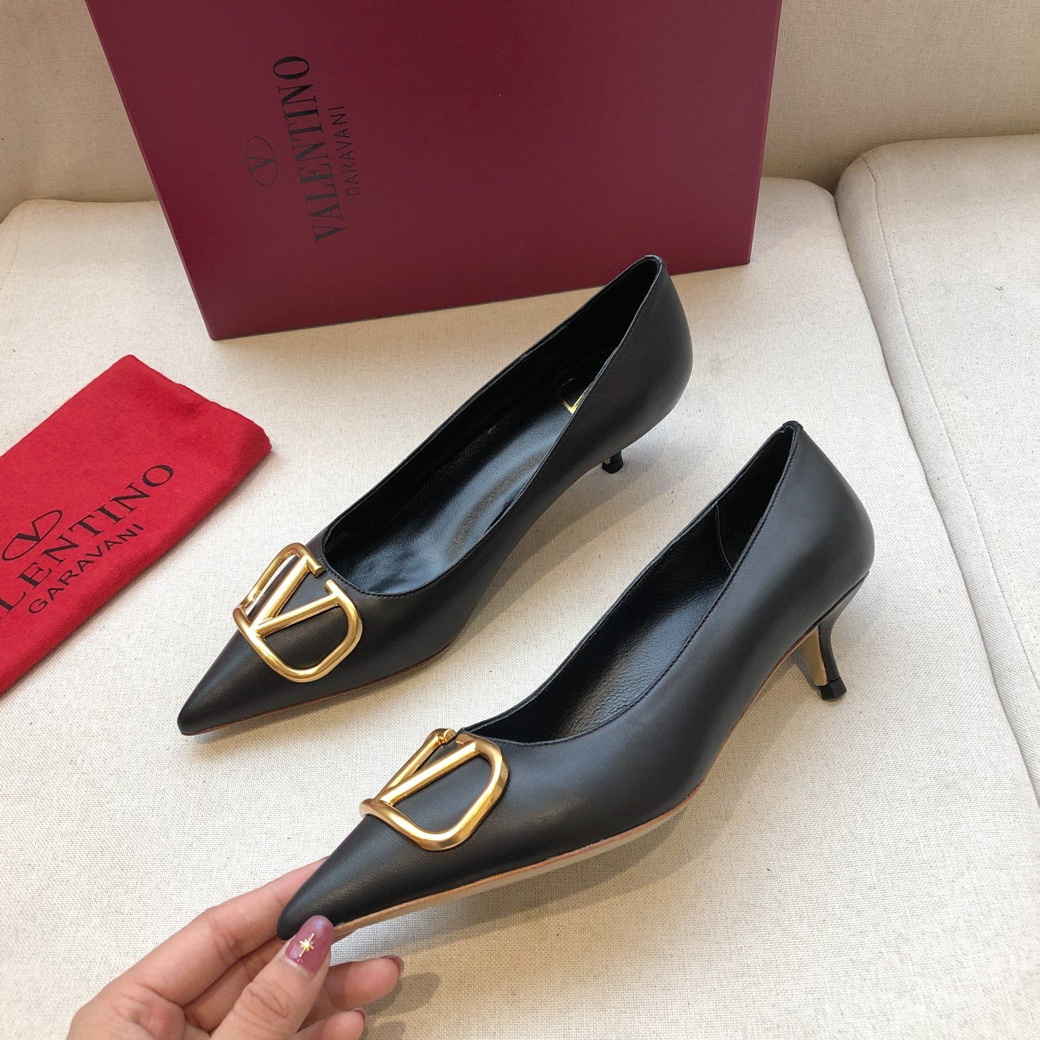 VALENTINO GARAVANI Roman Stud BOOT WOMEN 32 - vstockx