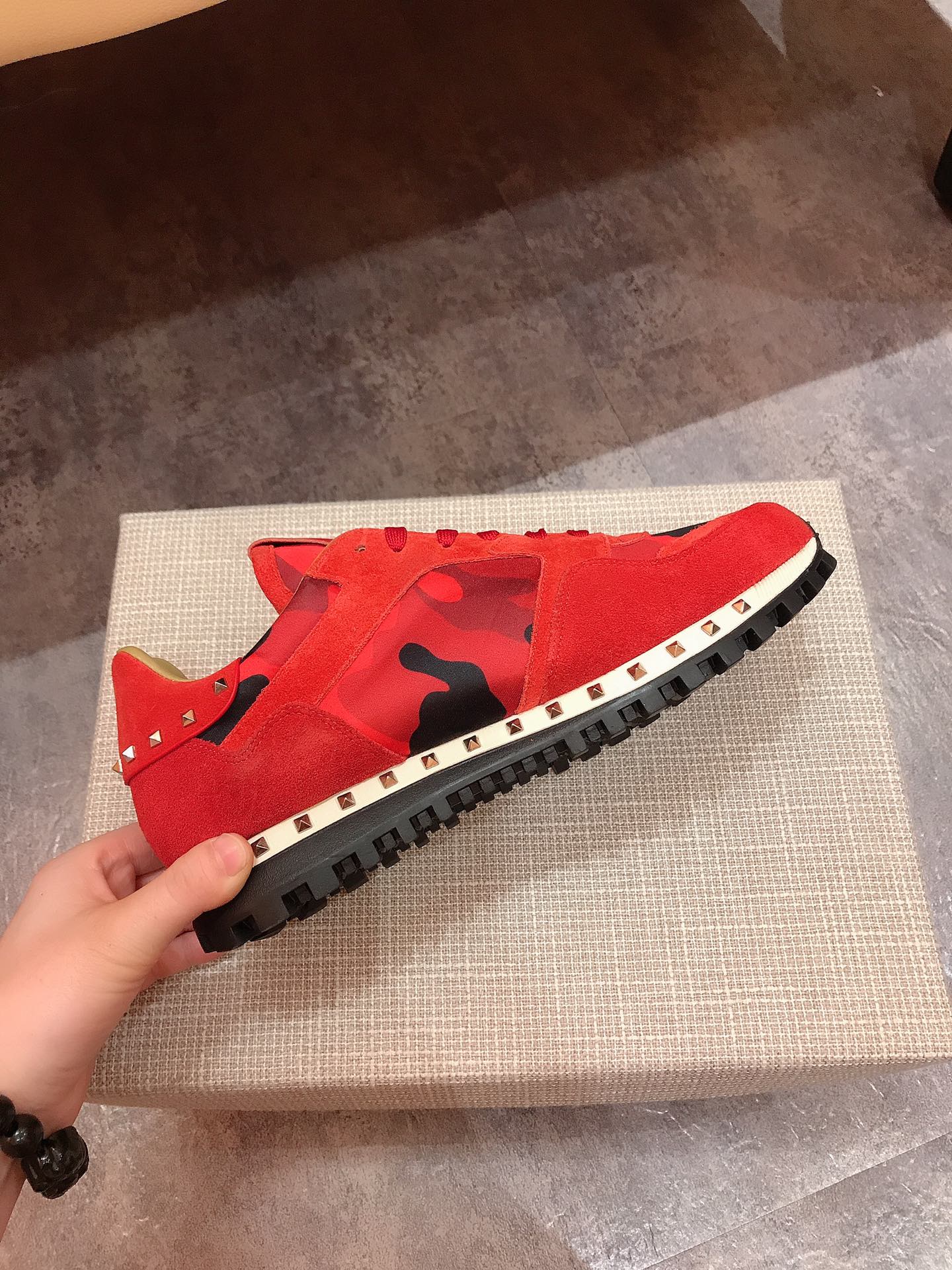 Valentino Garavani Rockrunner camouflage-print sneakers 18 - vstockx