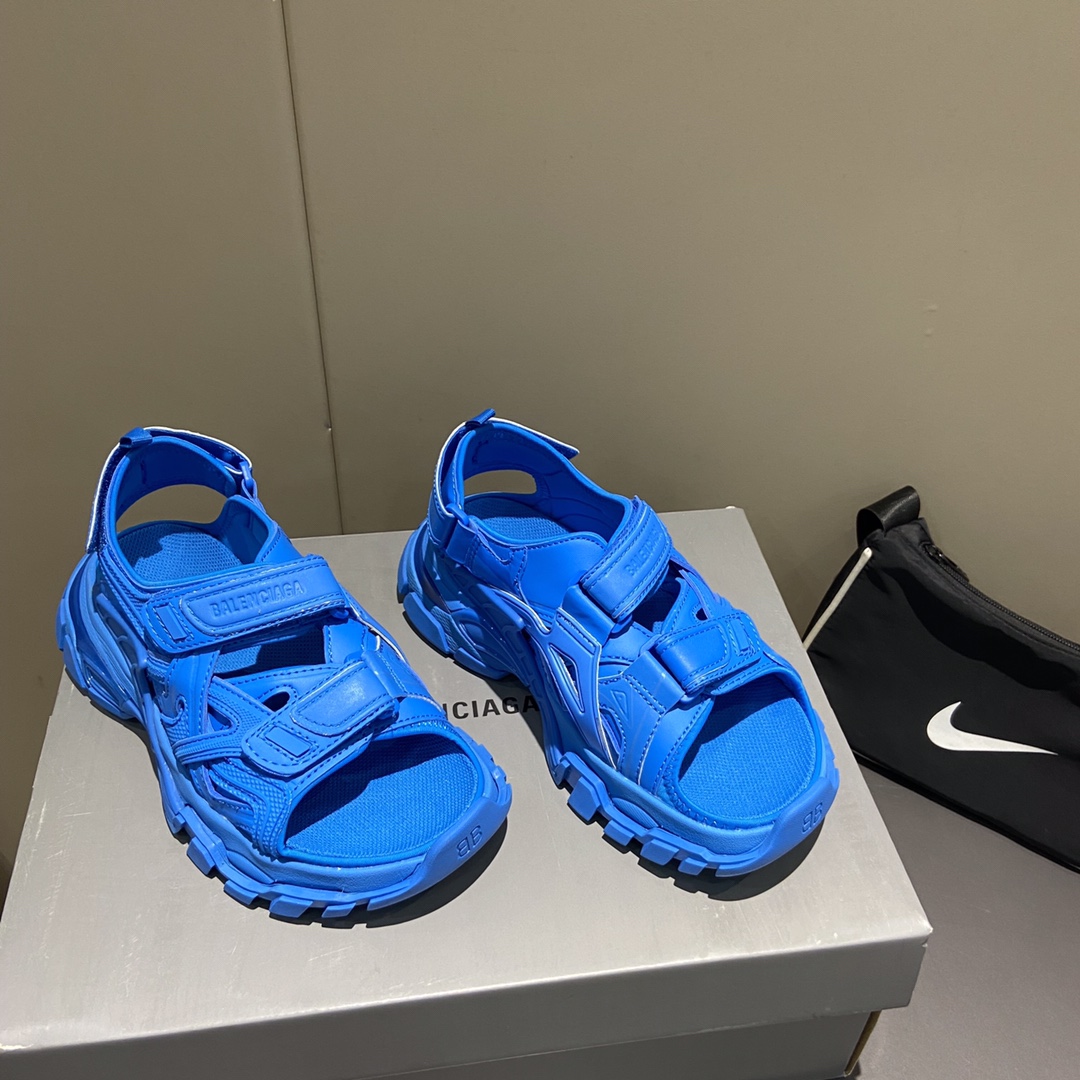 Balenciaga women 7 - vstockx