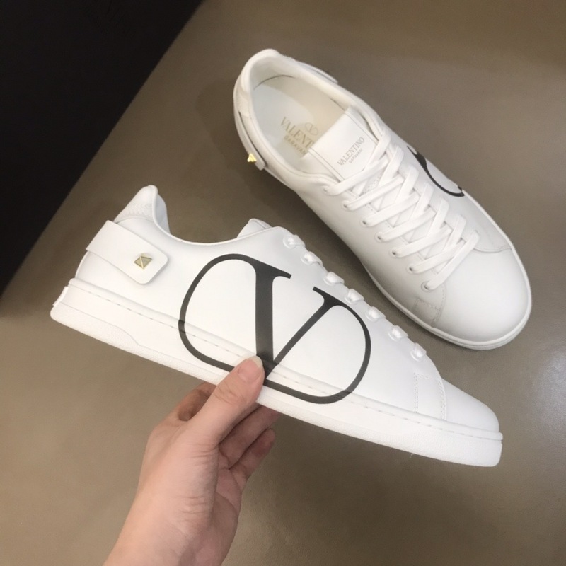 Valentino Garavani Backnet VLOGO low-top sneakers 4 - vstockx