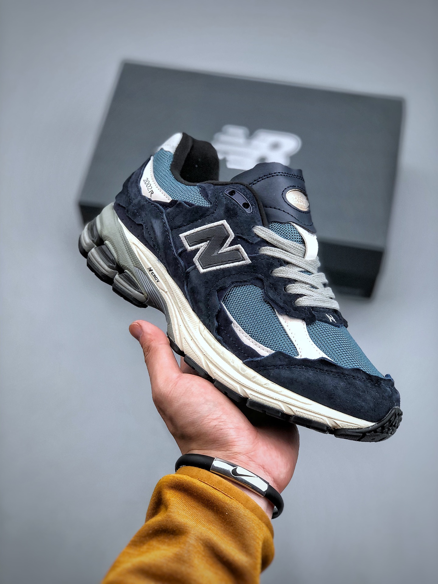 New Balance 2002R Protection Pack Dark Navy - vstockx