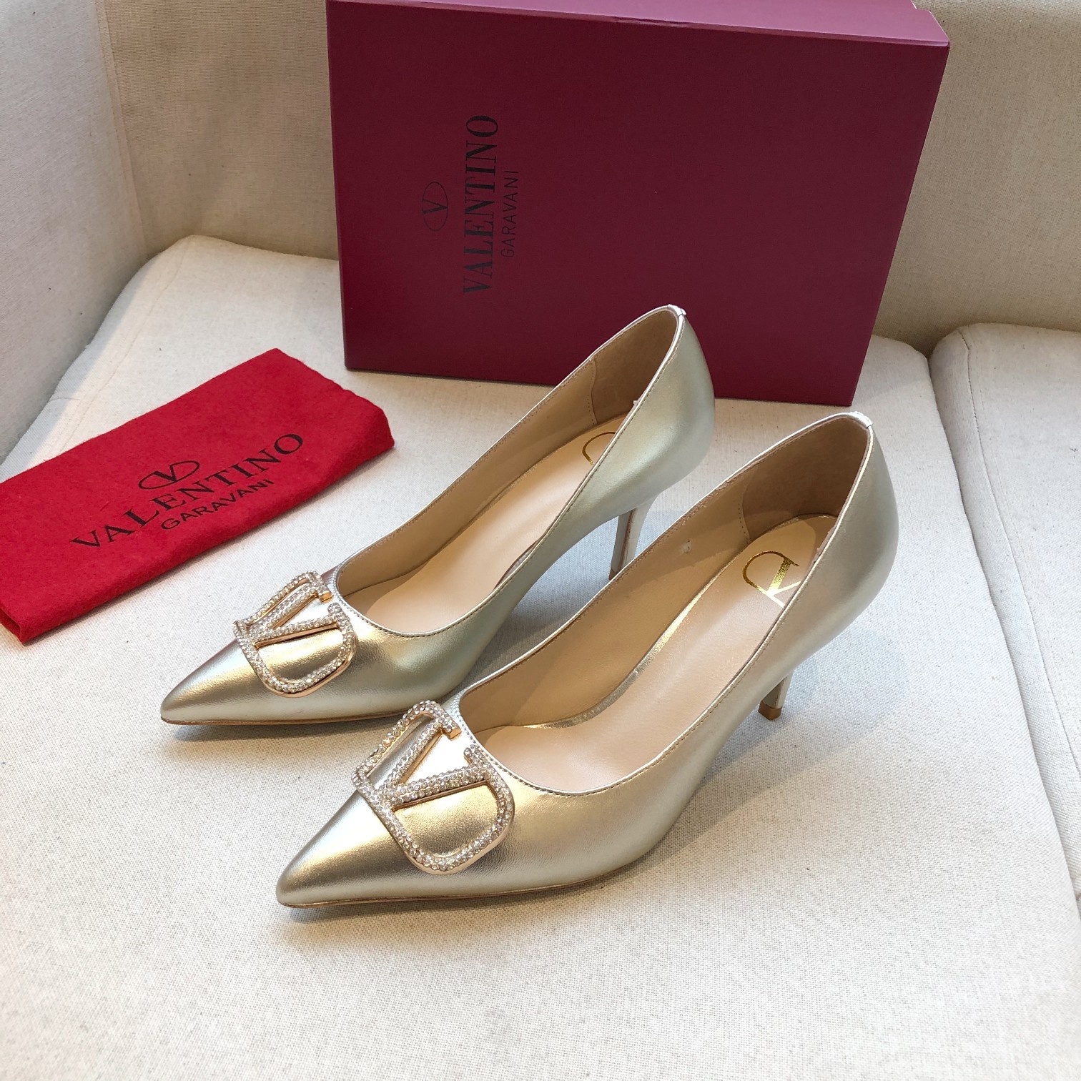 VALENTINO GARAVANI Roman Stud BOOT WOMEN 32 - vstockx