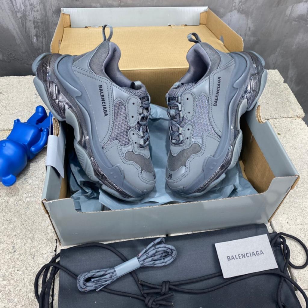 Balenciaga Triple S Clear Sole Deep Blue - vstockx