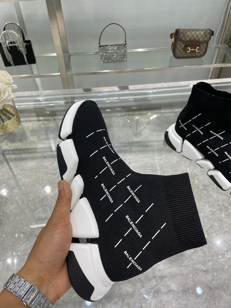 Balenciaga Speed 2.0 Black White Logo - vstockx