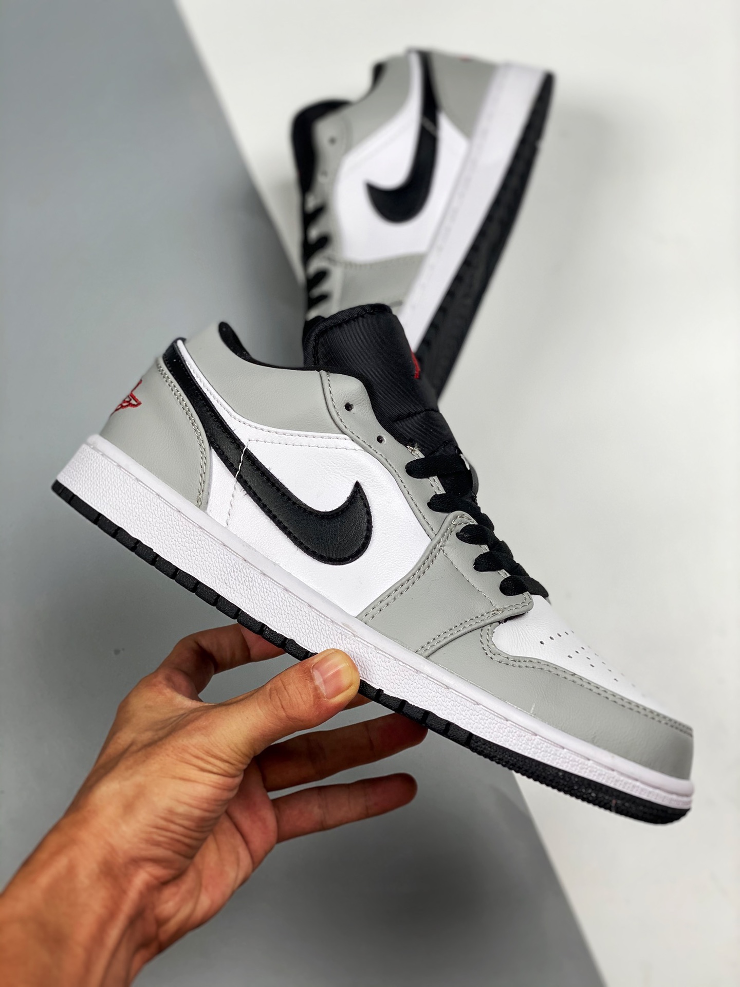 Jordan 1 Low Light Smoke Grey - vstockx