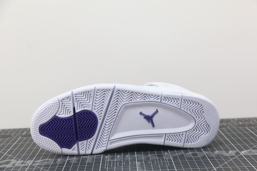 Jordan 4 Retro Metallic Purple - vstockx