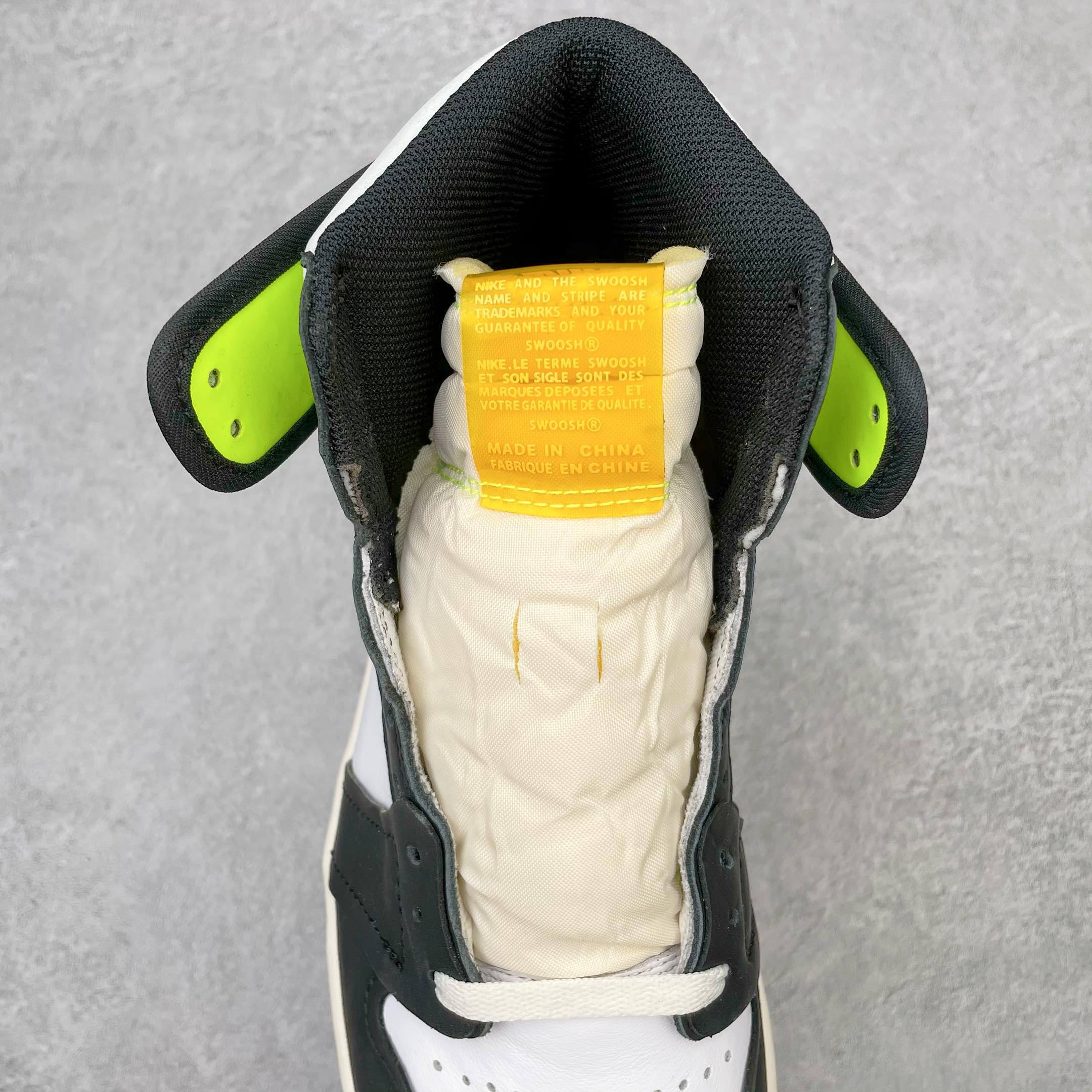 Jordan 1 Retro High White Black Volt University Gold - vstockx