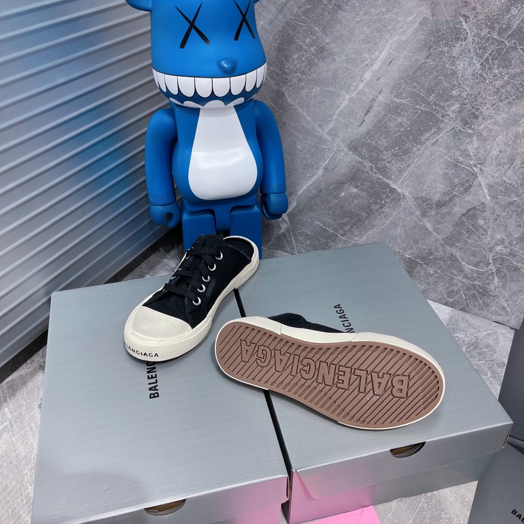 Balenciaga Paris Sneaker 2 - vstockx