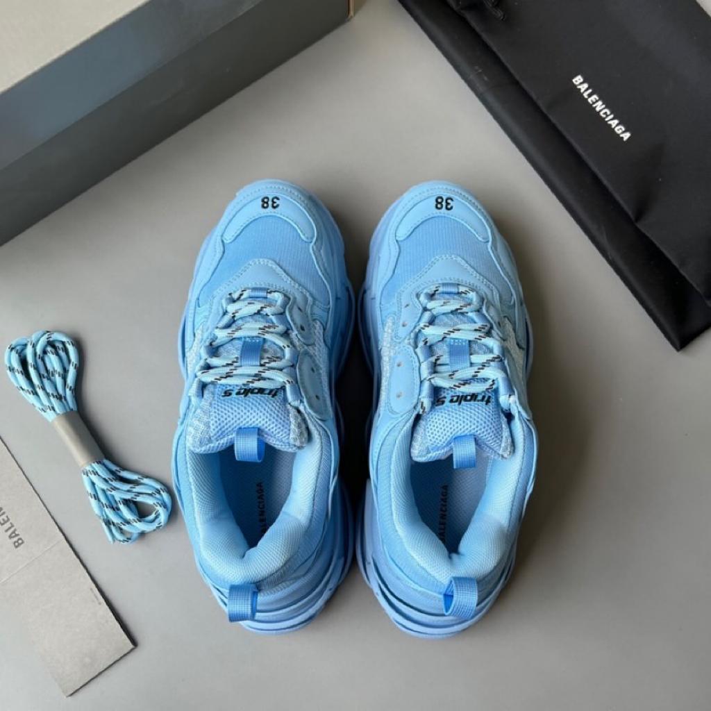 Balenciaga Triple S Light Blue (W) - vstockx