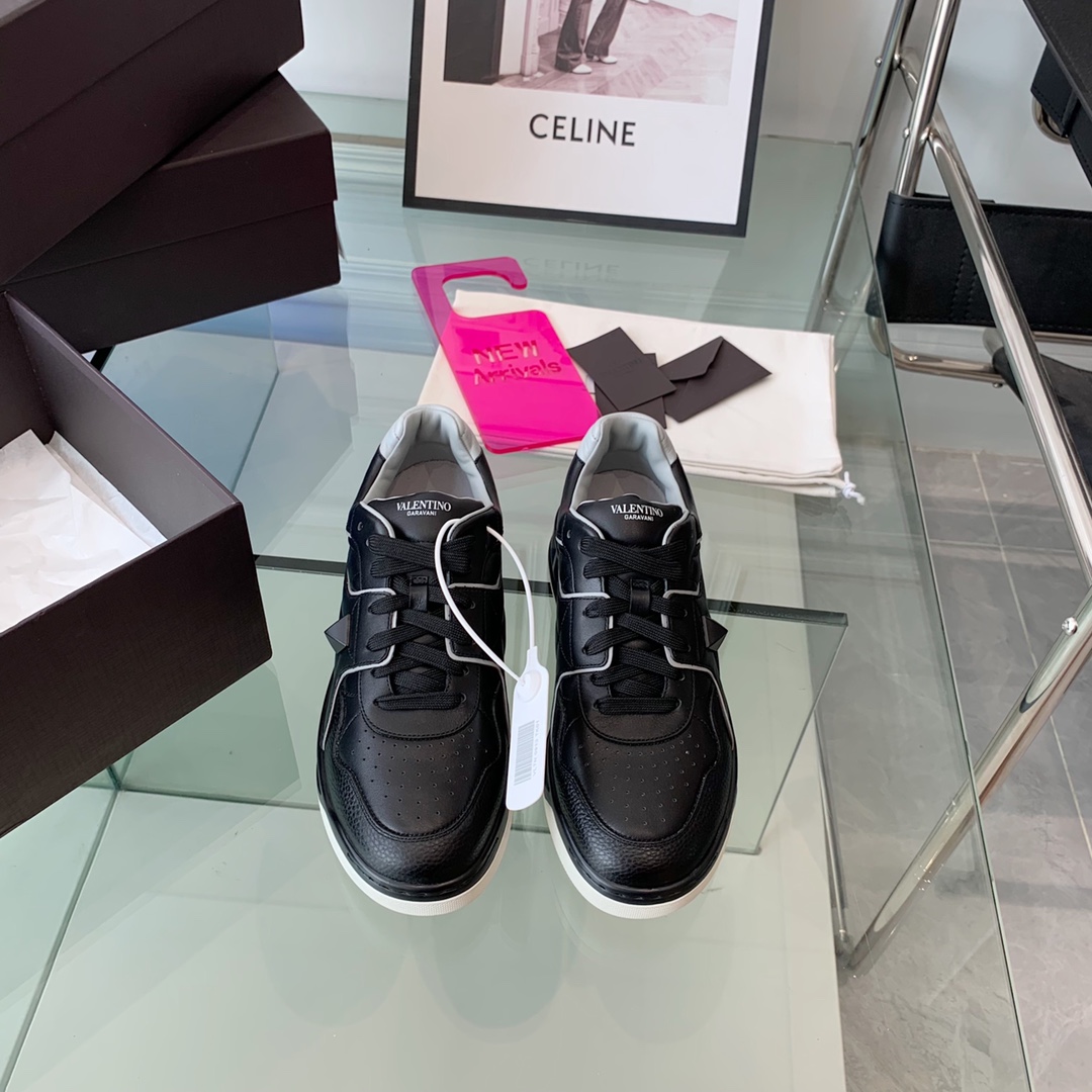 VALENTINO GARAVANI ONE STUD SNEAKER 5 - vstockx