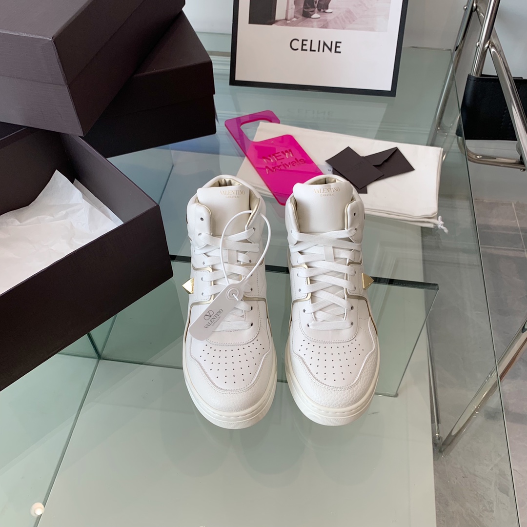 VALENTINO GARAVANI ONE STUD SNEAKER 6 - vstockx