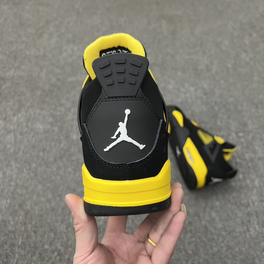 Jordan 4 Retro Thunder (2012) - vstockx