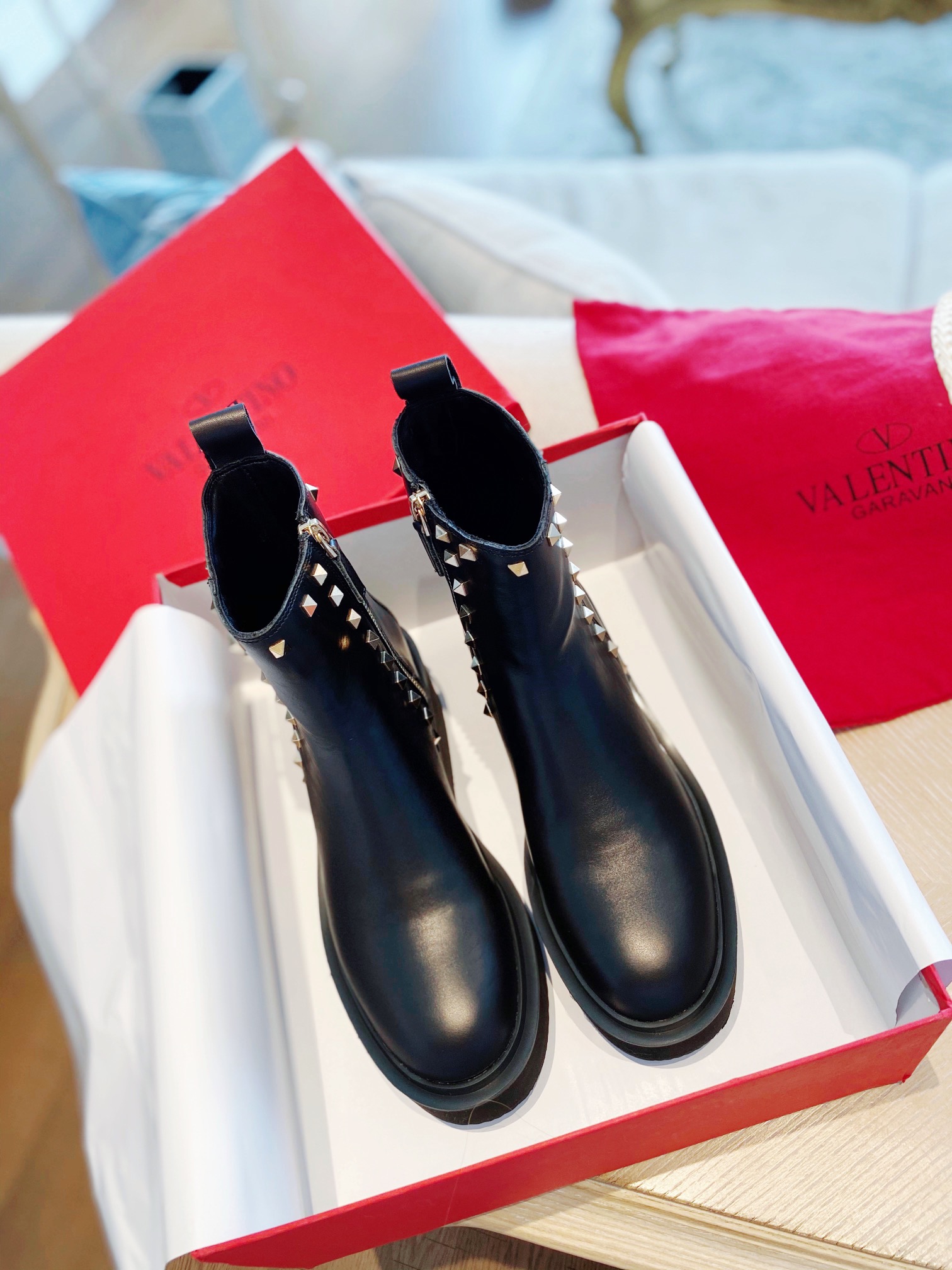 VALENTINO GARAVANI Roman Stud WOMEN 23 - vstockx