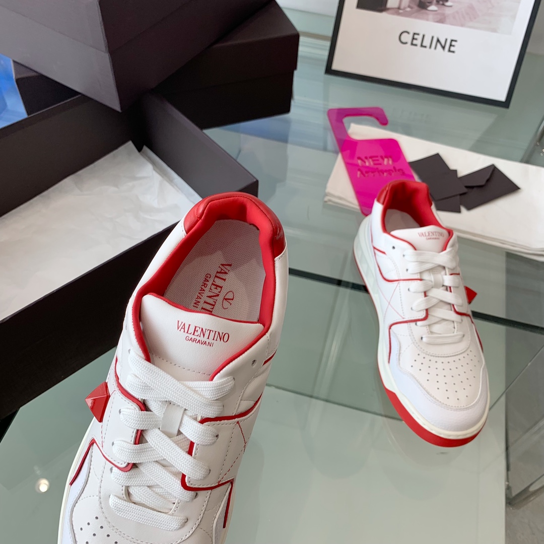 VALENTINO GARAVANI ONE STUD SNEAKER 5 - vstockx